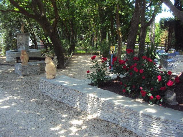 B&B La Douloire Pernes-les-Fontaines Ngoại thất bức ảnh
