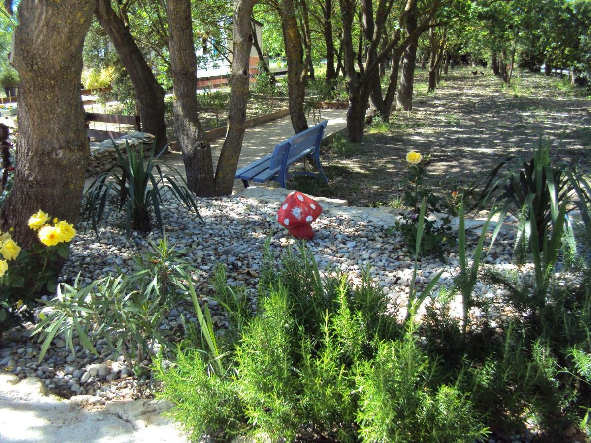 B&B La Douloire Pernes-les-Fontaines Ngoại thất bức ảnh
